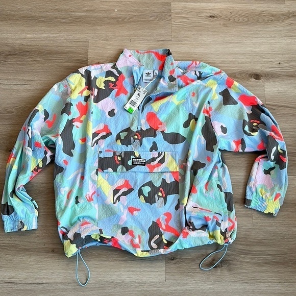 adidas Originals RYV festival windbreaker in all over camo print size xl - Picture 1 of 5